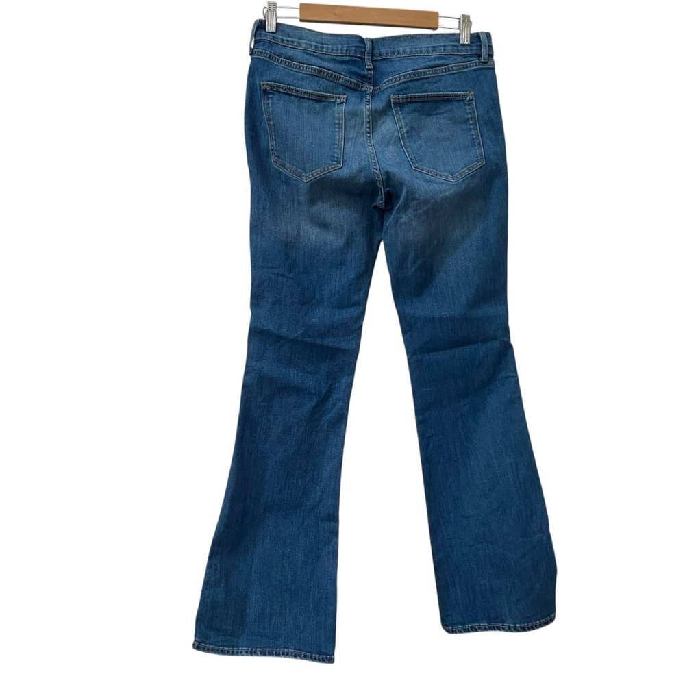 Old Navy Micro-Flare Mid Rise Jeans size 8 - Flare - Inseam 32" - Picture 3 of 5